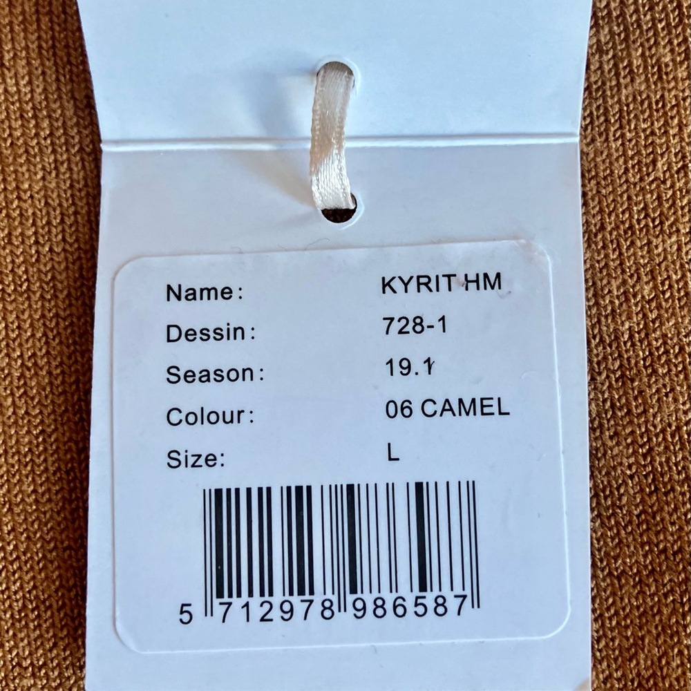NWT Shopbop HEARTMADE Julie Fagerholt Kyrit Colorblock Sweater L Camel/Navy/Pink - Picture 9 of 16